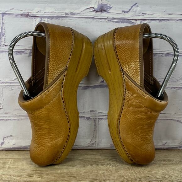 Dansko Professional Honey Distressed Leather Clogs EU 39 US 8.5-9 Wide Slip On - Picture 5 of 8
